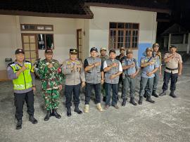 Jaga Warga Kalurahan Ngawis Gelar Sambang Pos Ronda Bersama Kapolsek Karangmojo